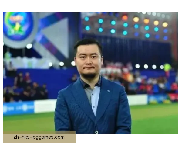 央视名嘴贺炜第七次踏上世界杯转播席见证绿茵激情再续金句传奇